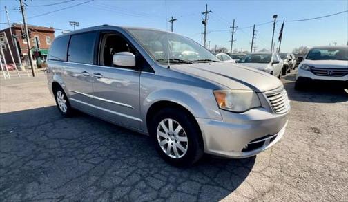 2013 Chrysler Town & Country Touring