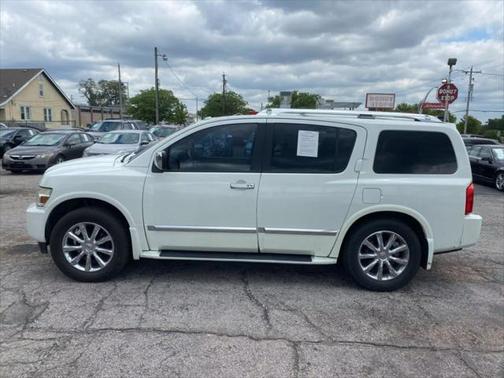 2010 INFINITI QX56 Base