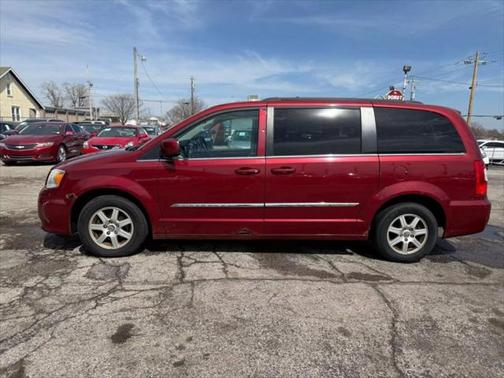 2011 Chrysler Town & Country Touring