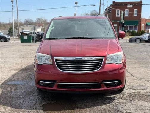 2011 Chrysler Town & Country Touring