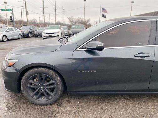 2017 Chevrolet Malibu 1LT