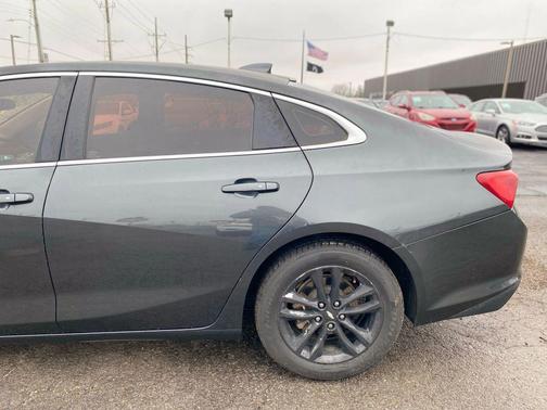 2017 Chevrolet Malibu 1LT