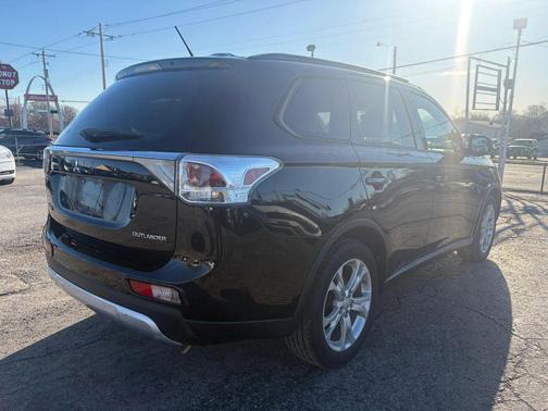 2015 Mitsubishi Outlander SE