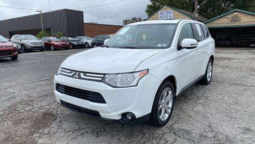 2014 Mitsubishi Outlander SE