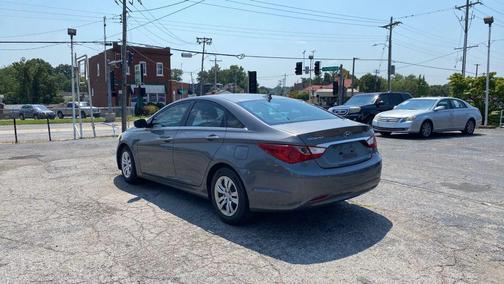 2011 Hyundai SONATA GLS