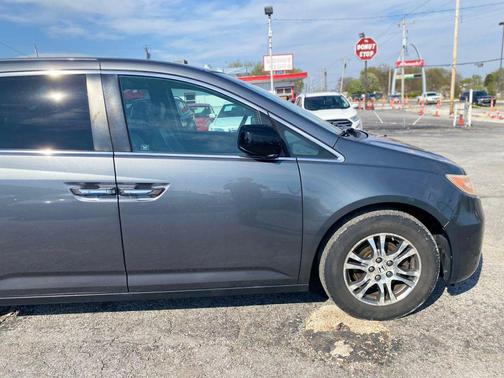 Polished Metal Metallic 2012 Honda Odyssey EX-L