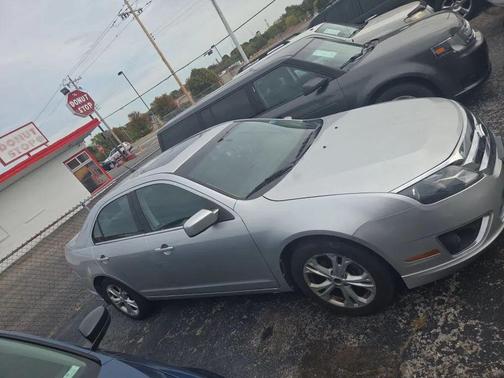 2012 Ford Fusion SE