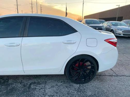 2016 Toyota Corolla LE Plus