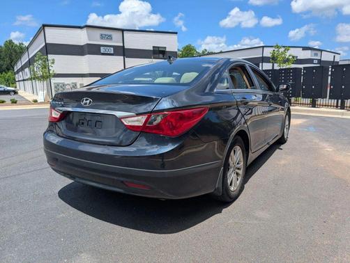 2013 Hyundai SONATA GLS