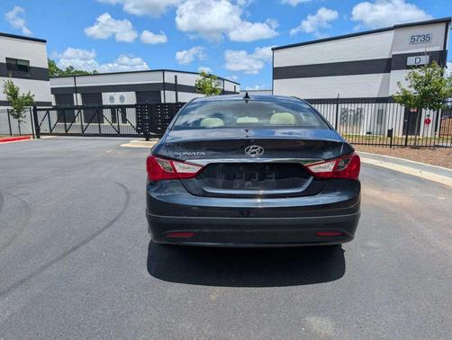 2013 Hyundai SONATA GLS