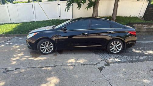 Midnight Black Mica 2013 Hyundai SONATA SE