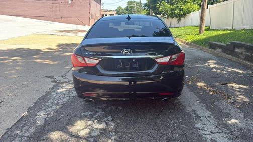 Midnight Black Mica 2013 Hyundai SONATA SE