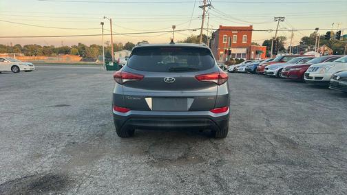 2018 Hyundai TUCSON SEL