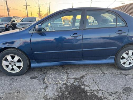 2004 Toyota Corolla CE