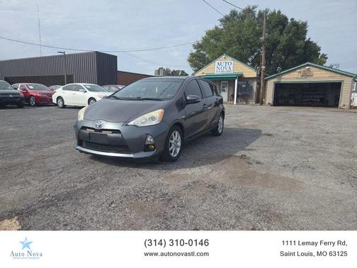 2014 Toyota Prius c Three