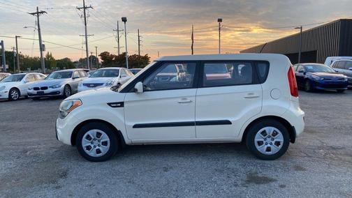2013 Kia Soul Base