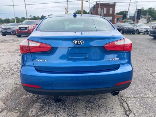 Abyss Blue 2014 Kia Forte EX