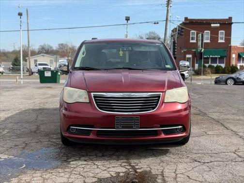 2012 Chrysler Town & Country Touring-L