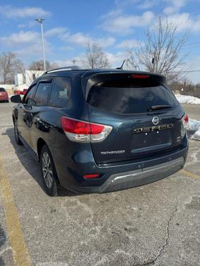 2013 Nissan Pathfinder SV