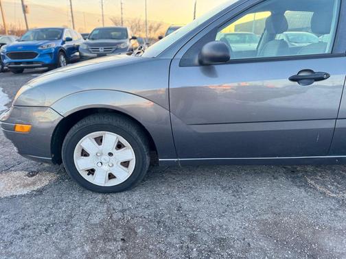 2006 Ford Focus ZX4 S