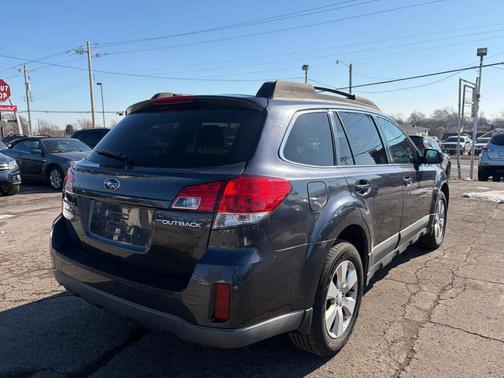 2010 Subaru Outback 2.5 i Limited