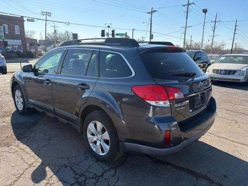 2010 Subaru Outback 2.5 i Limited