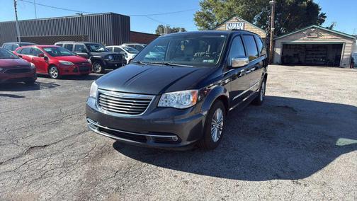 2013 Chrysler Town & Country Touring-L