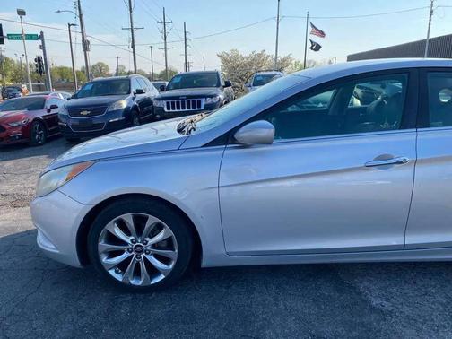 2011 Hyundai SONATA SE