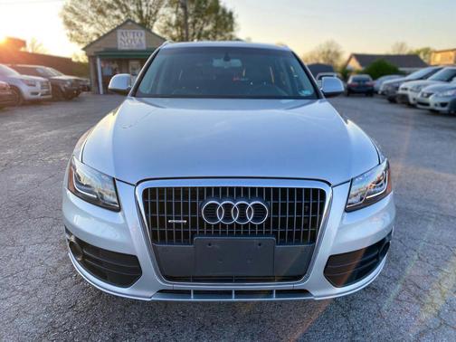 Ice Silver Metallic 2012 Audi Q5 2.0T Premium Plus