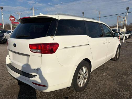 2016 Kia Sedona LX