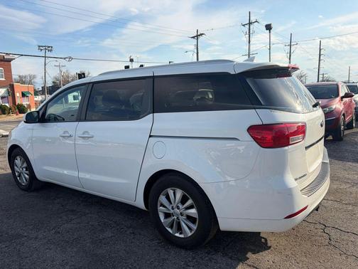 2016 Kia Sedona LX