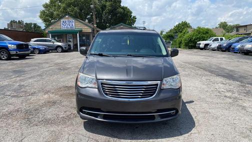 2015 Chrysler Town & Country Touring