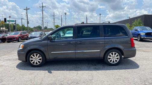 2015 Chrysler Town & Country Touring