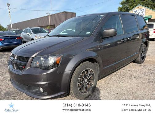 Granite Pearlcoat 2018 Dodge Grand Caravan GT