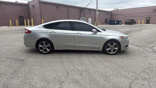 Ingot Silver Metallic 2014 Ford Fusion Hybrid SE