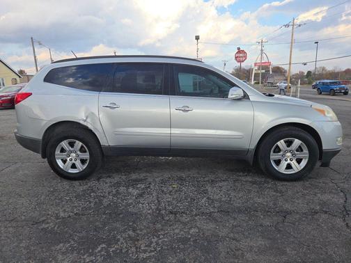2011 Chevrolet Traverse LT