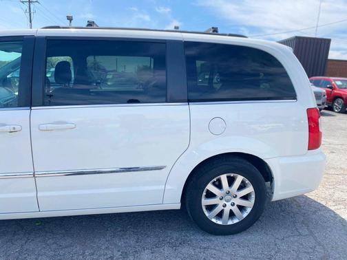 White 2013 Chrysler Town & Country Touring