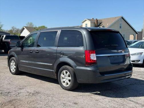2012 Chrysler Town & Country Touring