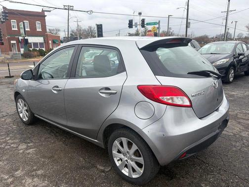 2012 Mazda Mazda2 Touring