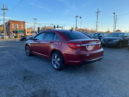 2011 Chrysler 200 Touring