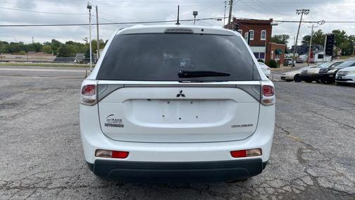 2014 Mitsubishi Outlander SE