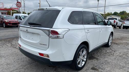 2014 Mitsubishi Outlander SE