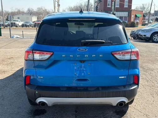 2020 Ford Escape SE