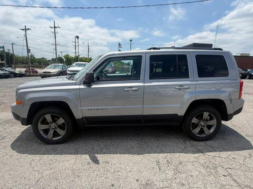 Billet Silver Metallic Clearcoat 2016 Jeep Patriot Sport