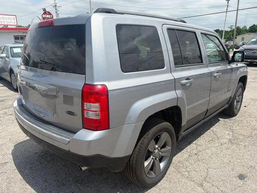 Billet Silver Metallic Clearcoat 2016 Jeep Patriot Sport