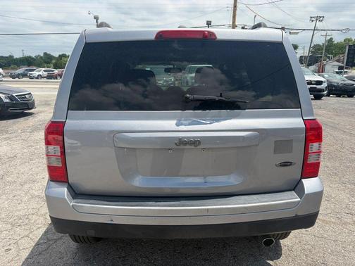 Billet Silver Metallic Clearcoat 2016 Jeep Patriot Sport