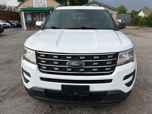 Oxford White 2017 Ford Explorer sport