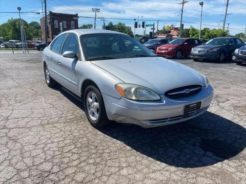 2002 Ford Taurus SES