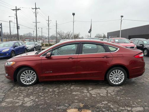 2014 Ford Fusion Hybrid SE
