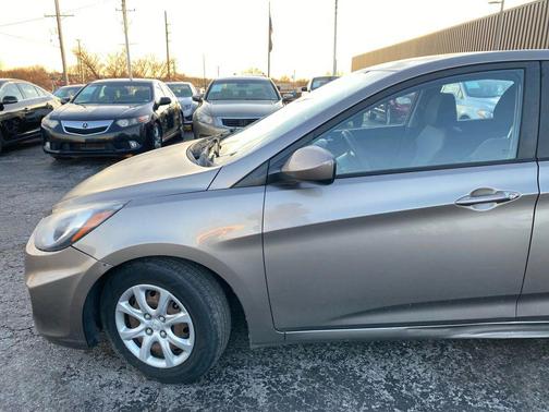 2014 Hyundai Accent GS